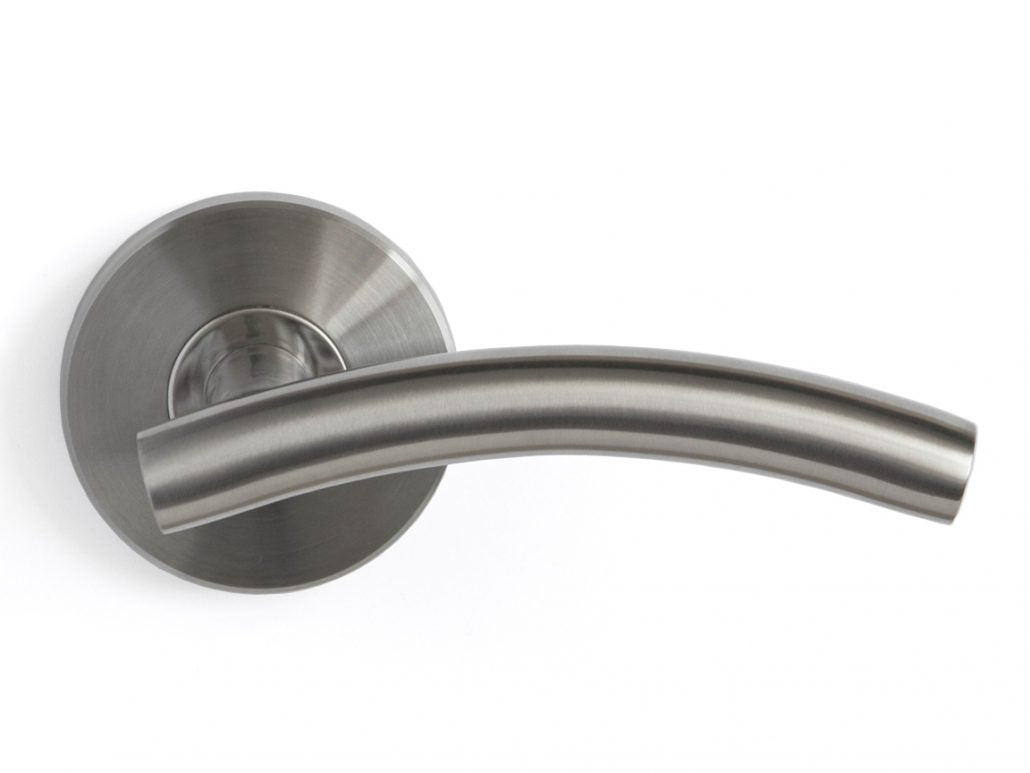 Nova Curve Interior Door Lever in Brushed Satin Nickel