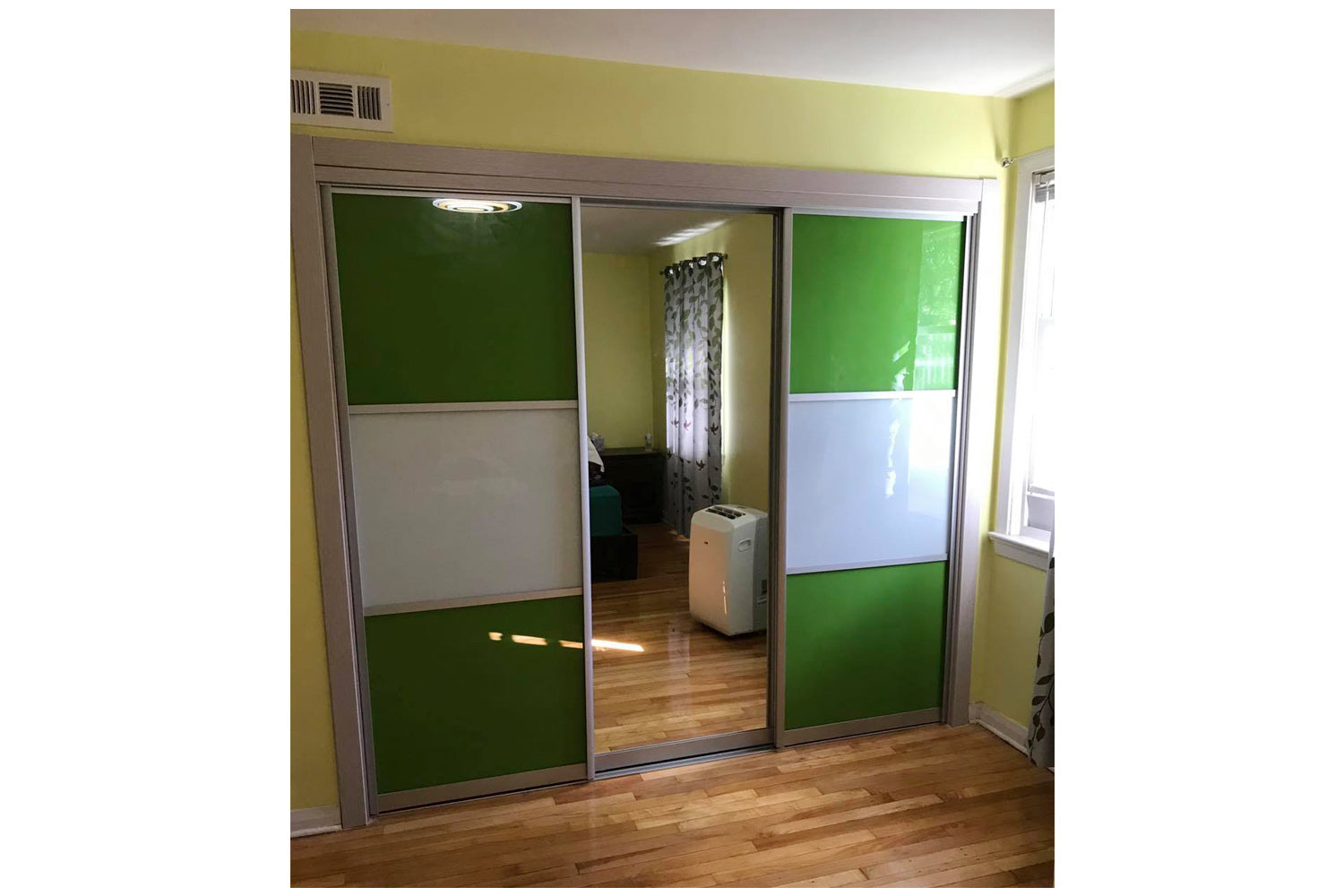 Nova Sliding Closet Doors - Style 03
