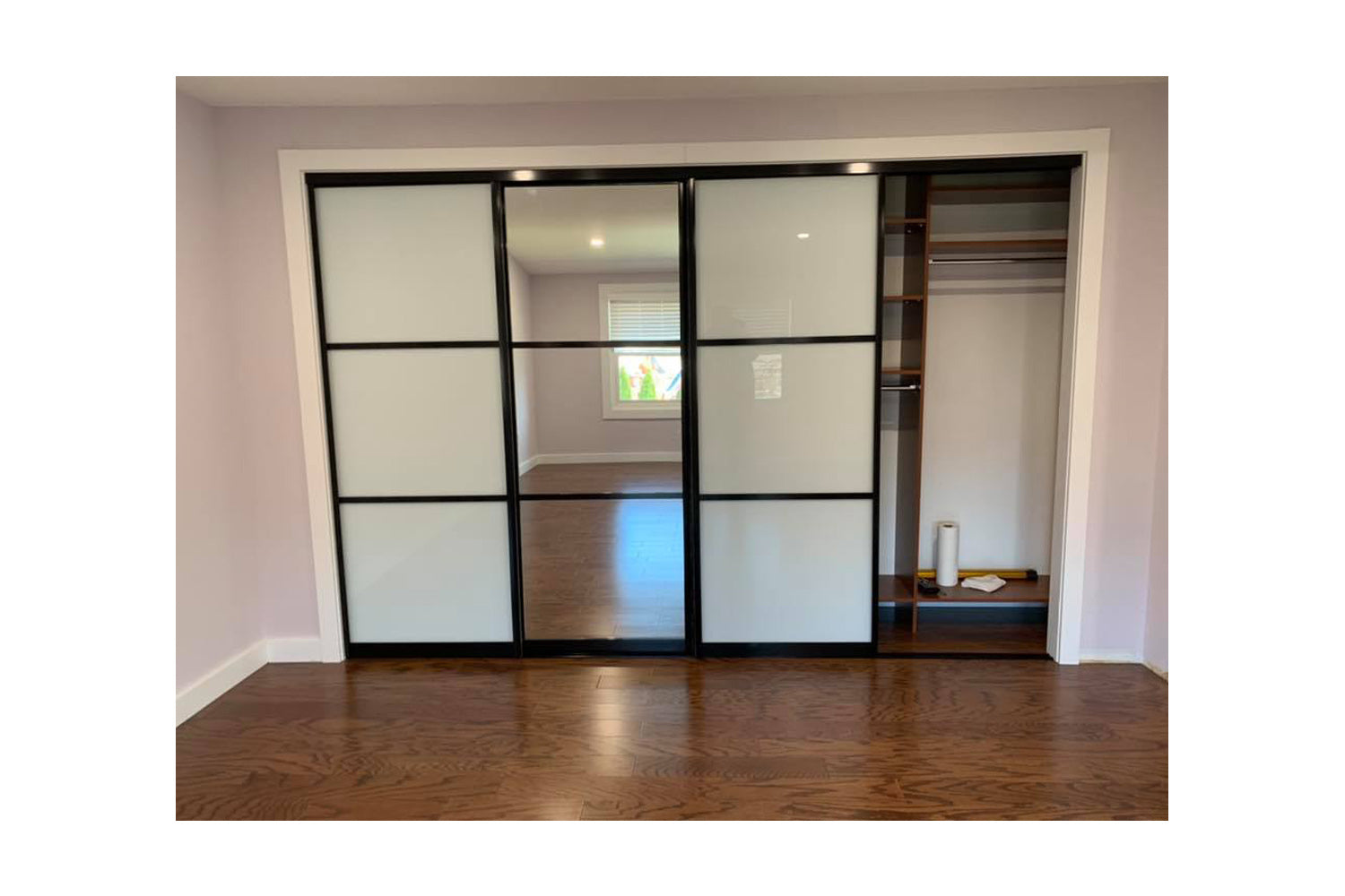 Nova Sliding Closet Doors - Style 03