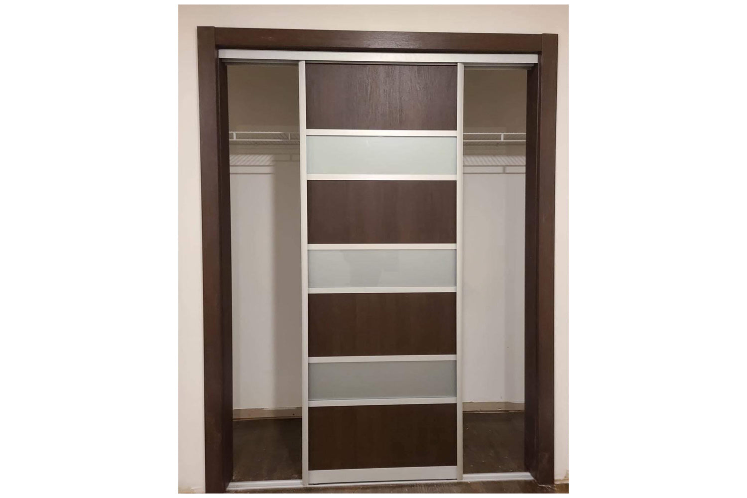 Nova Sliding Closet Doors - Style 04