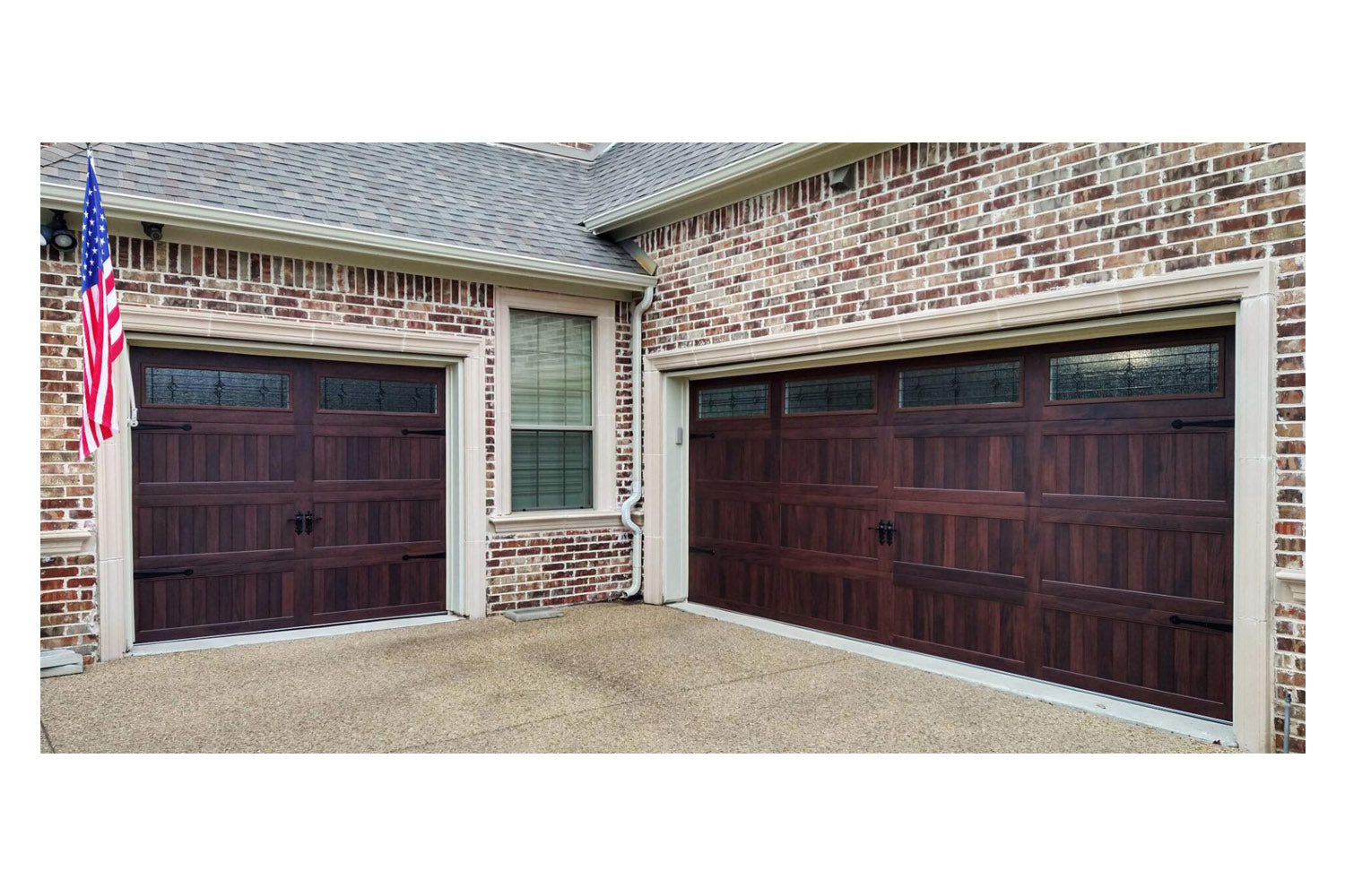 CHI Timeless Stamped Carriage House Insulated Modern Garage Doors with Glass in Woodtone Mahogany