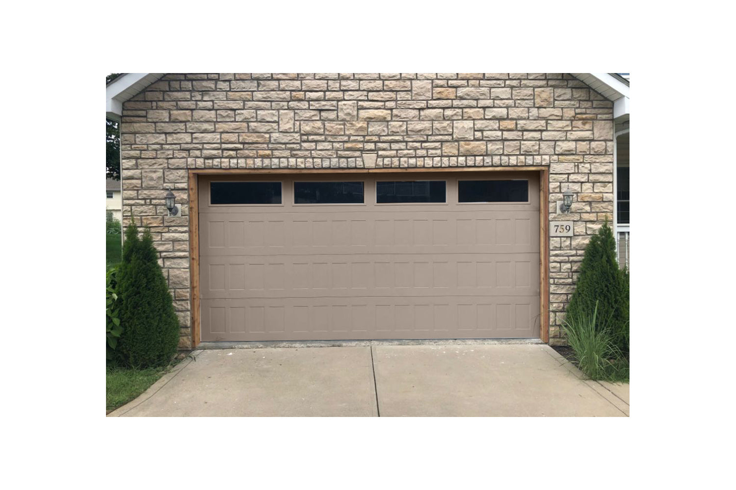 CHI Timeless Stamped Shaker Insulated Modern Garage Doors with Glass in Sandstone